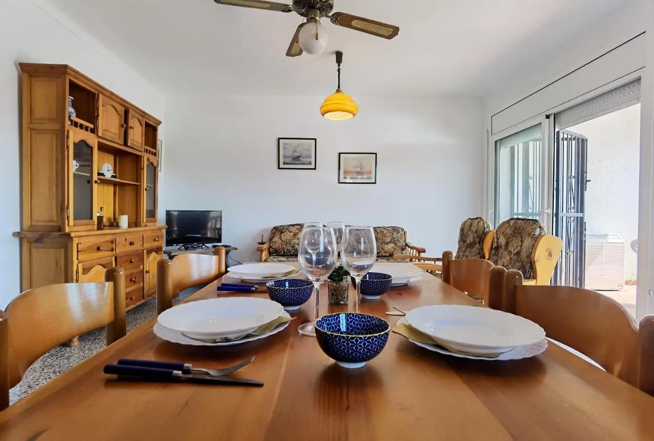 Leon Inmo Apartment Ciro - 15773 Empuriabrava Spain